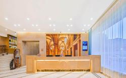 Vienna Classic Hotel Wenzhou Cangnan High-speed Railway Station