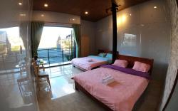 Double Queen room