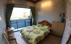 Queen room 2