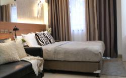 Staycation near Mall of Asia, Condotel KING Bed