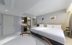 Gimhae Asheravillard Aqua Hotel