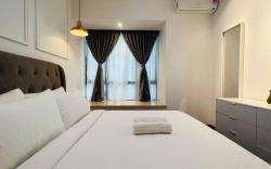 Comfy 1BR unit at R&F Princess by ANJU