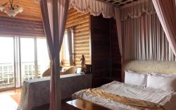 Cingjing Brilliant Twins of Seattle