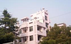 Hotel Chit Chat Palace