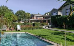 Four Palms Accommodation