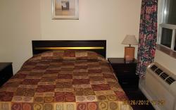 Crestwood Motel