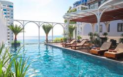 Golden Lotus Luxury Hotel Da Nang - Complimentary Daily Afternoon Tea 