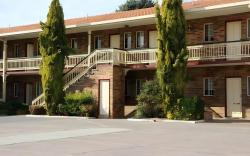 Grand Manor Motor Inn