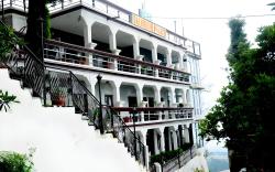 Dalhousie Palace