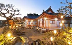 Cheonggong Hanok Stay