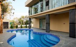 Villa Exotica by StayJade|Pool|Projector|BBQ|5BHK