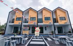 Phanomrung Hostel & Linn Chan Cafe 