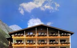 Hotel Zirbenhof