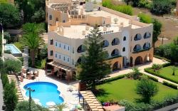 Karteros Hotel