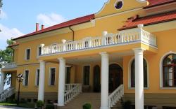 Hotel *** Plauter Kuria