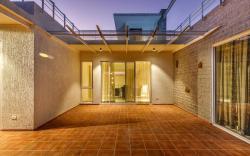 Royal County Villa1 by StayJade D|Jacuzzi|HugeLawn