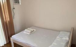 Honeybee INN - good for 2 person 