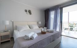 La Luna Skiathos Hotel