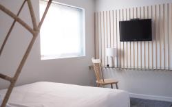 Shanti-Retreat Hotel