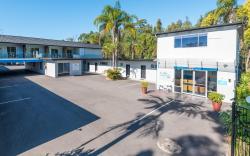 The Esplanade Motel