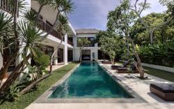 Amara Pradi | 4BR Colonial Style Villa, Seminyak