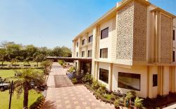 Mayur Hotel & Resort