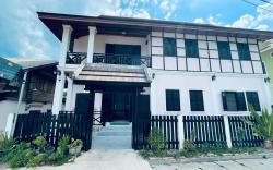 Meet Sunset Hostel Luang Prabang