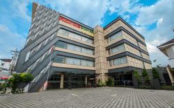 Front One Gosyen Hotel Salatiga