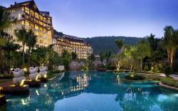 Shixishu Jianguo Yalong Bay Resort