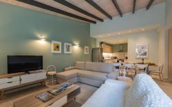 Linas Home - Kalamata Mediterranean Villas