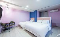 Hotel 7