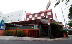 Mine Home Hotel Cihampelas