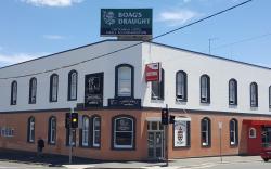Centennial Inn on Bathurst