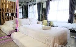 Unique Studio City View at Parahyangan By Travelio