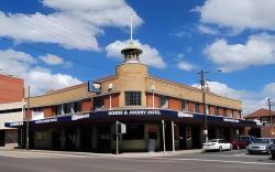 Horse and Jockey Hotel 