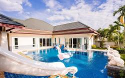 Play  Around Pool Villa
