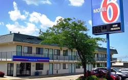 Home 6 Motel