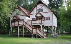 Riverbend Motel & Cabins