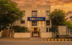 FabHotel Rivlet Residency