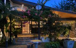 Kontor Mansion by Le Lodge