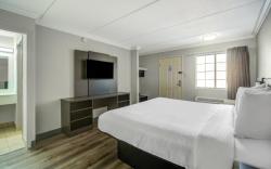 Motel 6 San Antonio, TX – I-35 North Corridor