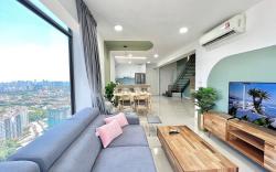 CIty View With MRT EkoCheras 2 Bedroom by MOKA