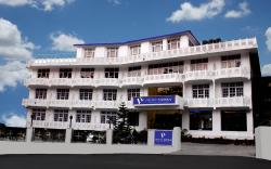 Hotel Vatika the Riverside Resort 