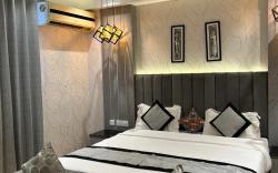 The Origin Suites opp Hyatt Regency