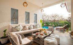 LohonoStays Villa Sobreda