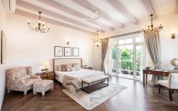 LohonoStays Villa Athena