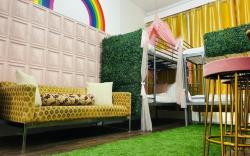 Party Houses for Hens-Stags & Groups