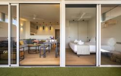 Alta House Suites Sa Blava