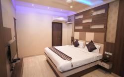 Hotel RajKamal Near Varanasi Railway Station