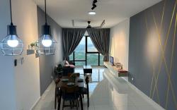 Serene Retreat @ JB Mosaic 2+1BR 4Queen 8-14pax